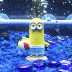 Penn-Plax Minions Officially Licensed Aquarium Ornament – Beach Buddy – Safe for Freshwater and Saltwater Fish Tanks – Small