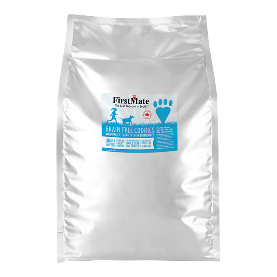 FirstMate Grain-Free Fish & Blueberry Dog Treats – Biscuit Style