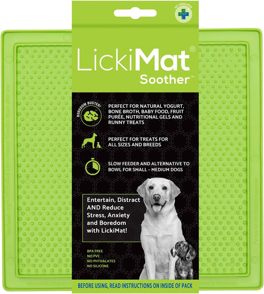 LickiMat Classic Soother, Dog Feeding Mat for Boredom and Anxiety Relief, Ideal for Food, Treats, Yoghurt or Peanut Butter, Lick Mats, Fun Alternative to a Slow Feeder Bowl, Green