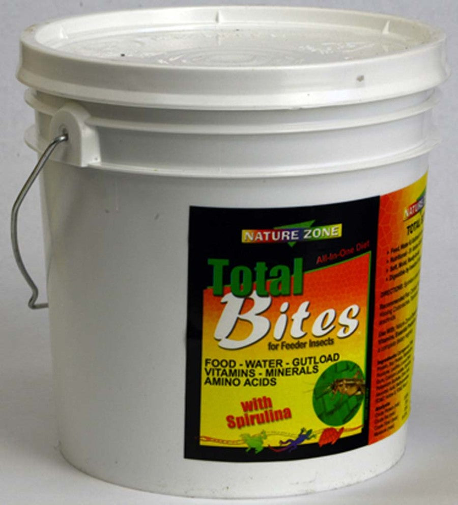 Nature Zone Total Bites for Crickets & Feeder Insects, Soft Moist Food